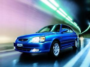 Hyundai Accent 3-Door 2000 года